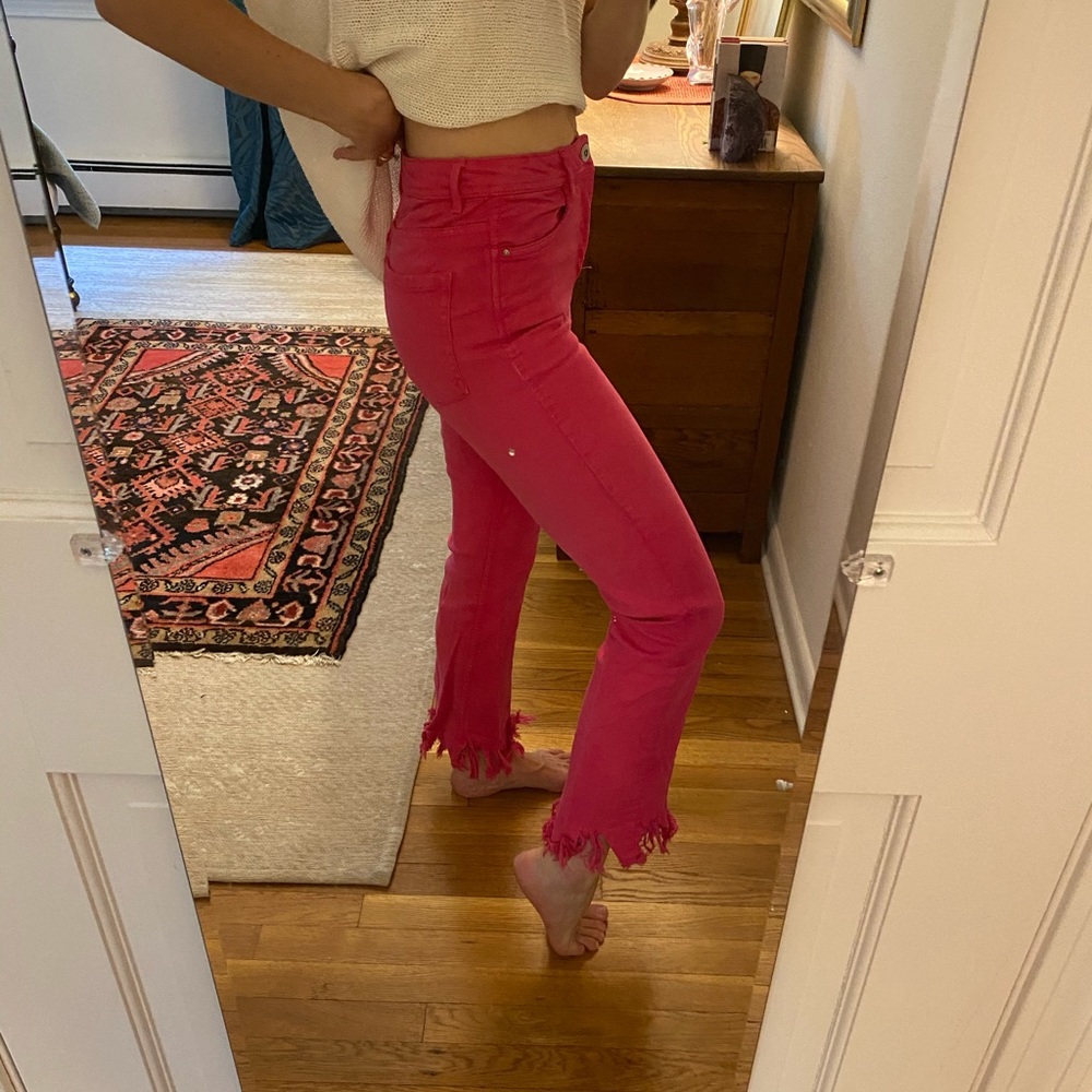 High waisted cut off pink stretch jeans - Picture 2 of 5